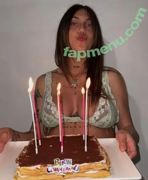 Giulie.tte nude photo #0011 (BUSTY MILF)