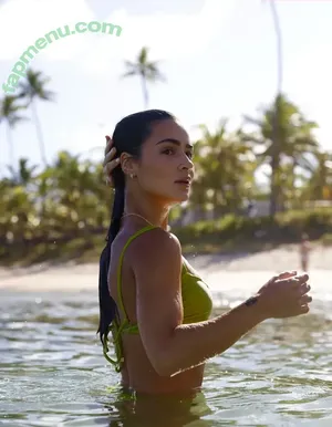 Giullia Buscacio / giubuscacio nude photo #0212