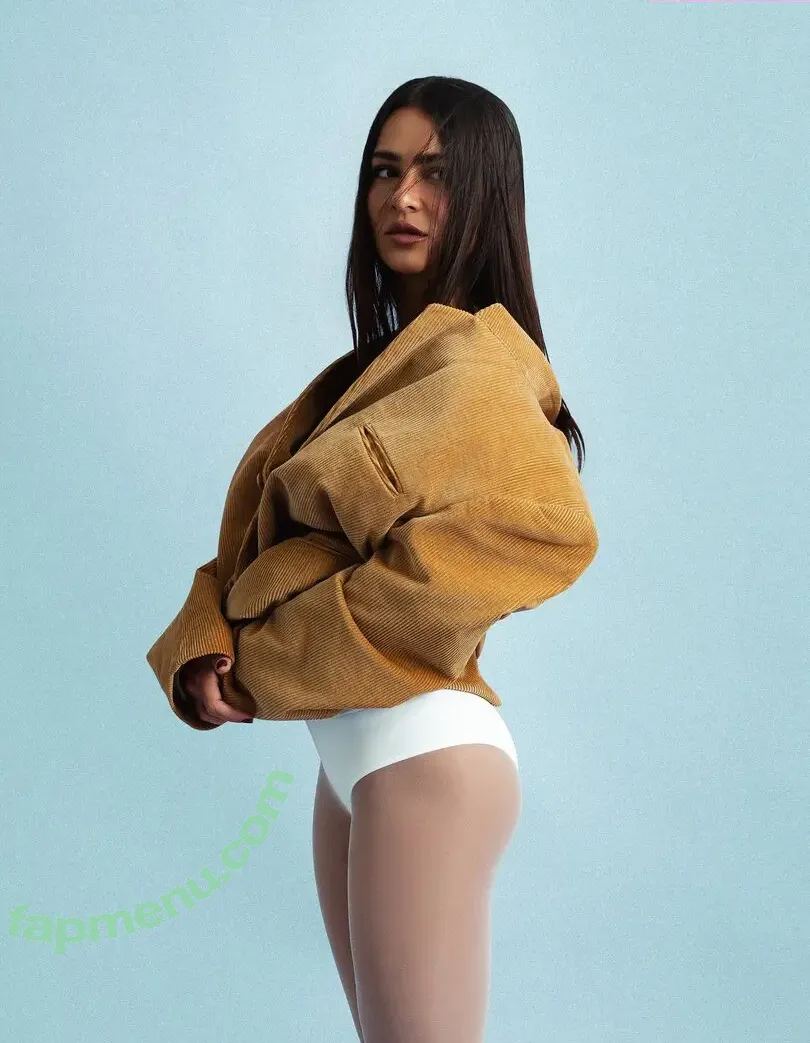 Giullia Buscacio nude photo #0233 (giubuscacio)