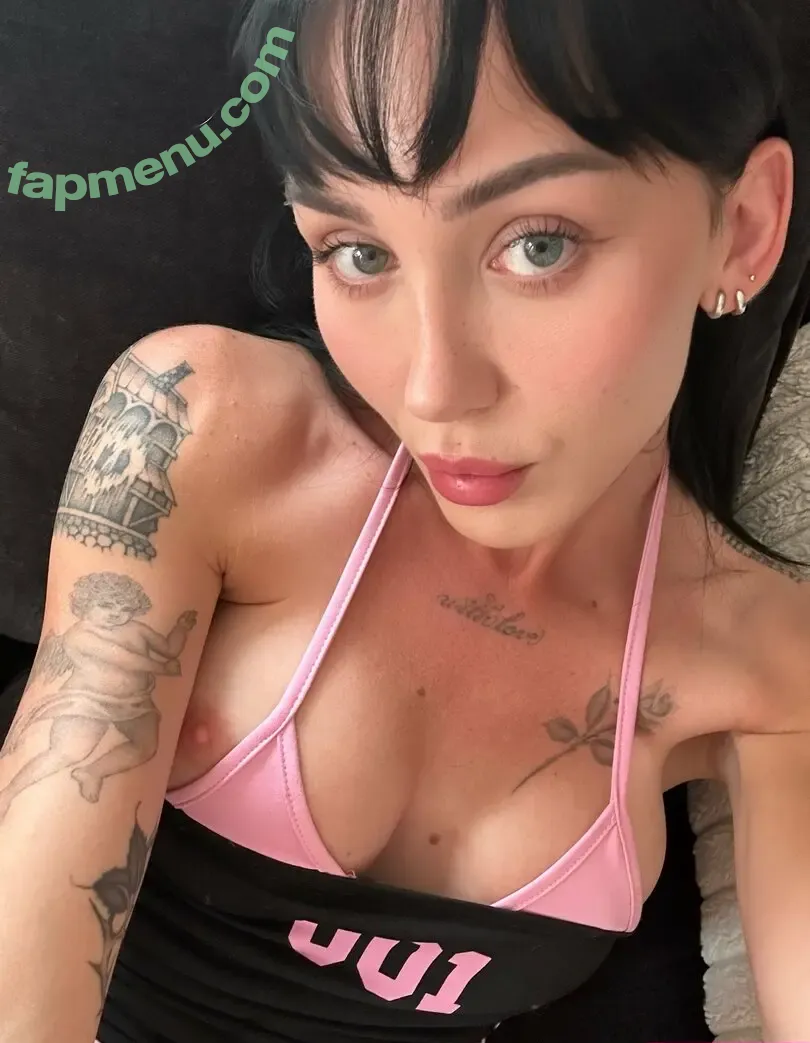 givemegia nude photo #0040 (givemegia)