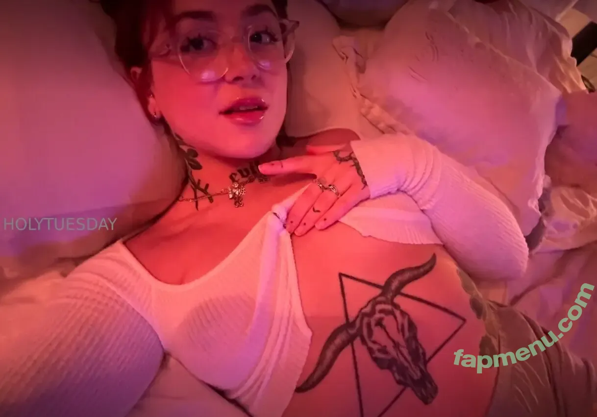 Givemetuesday nude photo #0172 (holytuesday / u452507074)