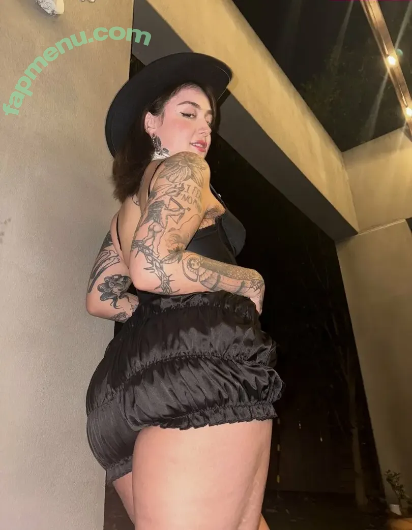 Givemetuesday nude photo #0185 (holytuesday / u452507074)