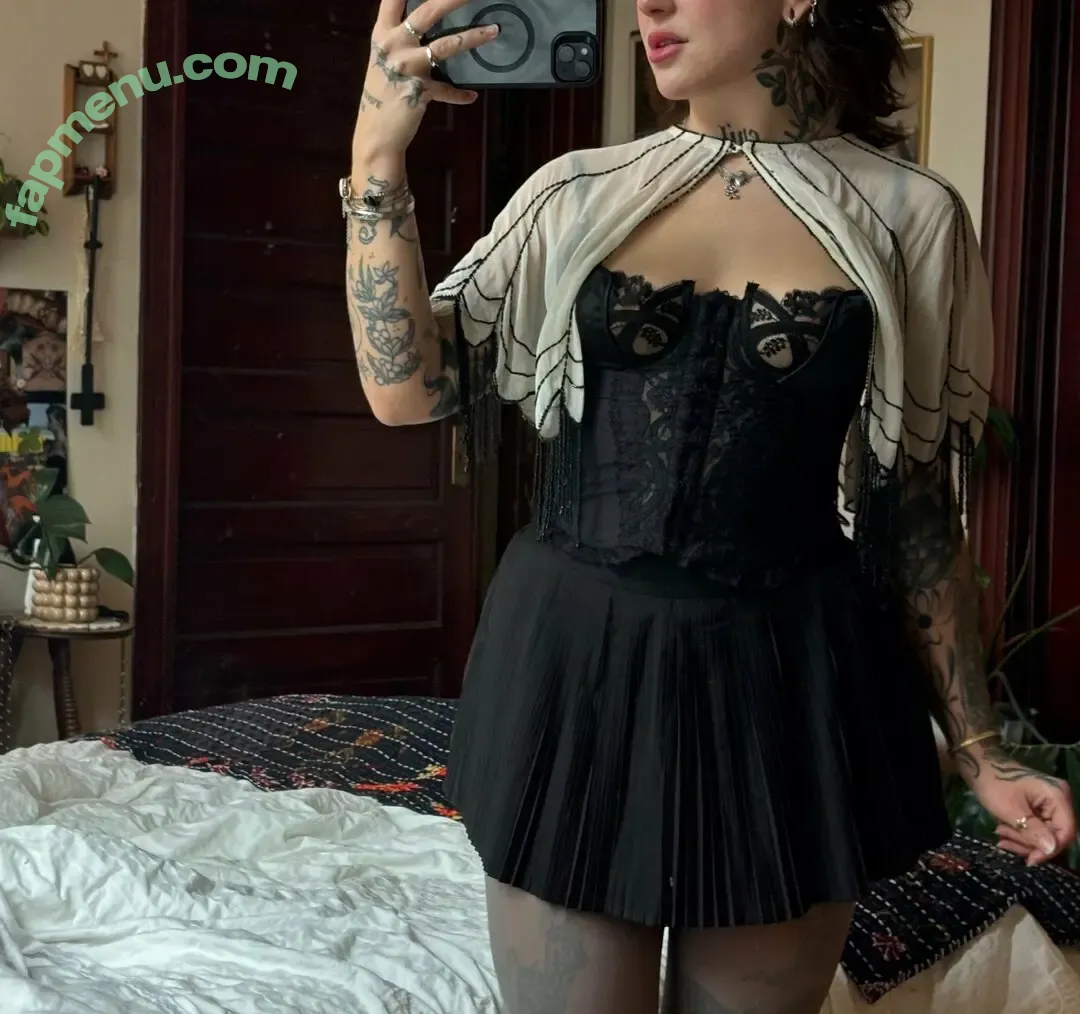 Givemetuesday nude photo #0187 (holytuesday / u452507074)