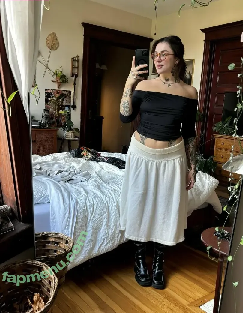 Givemetuesday nude photo #0192 (holytuesday / u452507074)