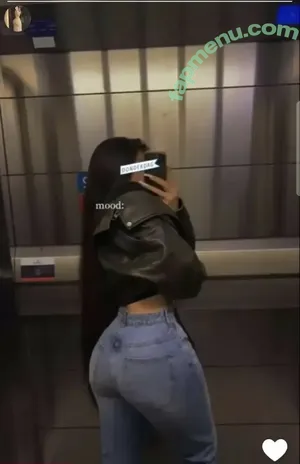 Gizem Yücel / Gizemyucel_ / gizemyucelmusic nude photo #0002