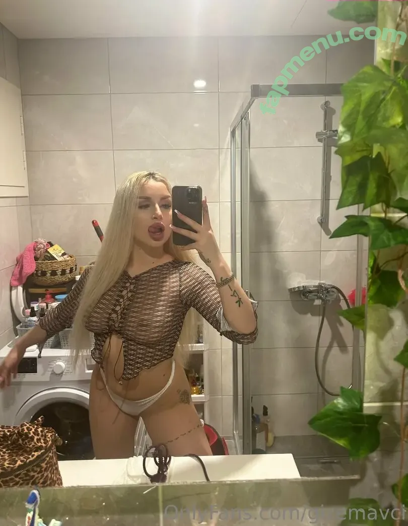 gizemavci nude photo #0040 (gizemavci)