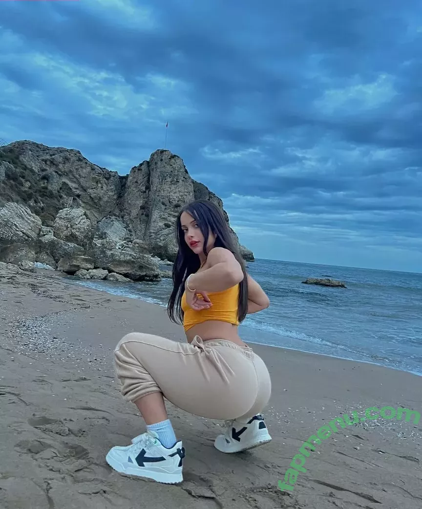 gizemsavagex nude photo #0837 (gizemsavagex_)