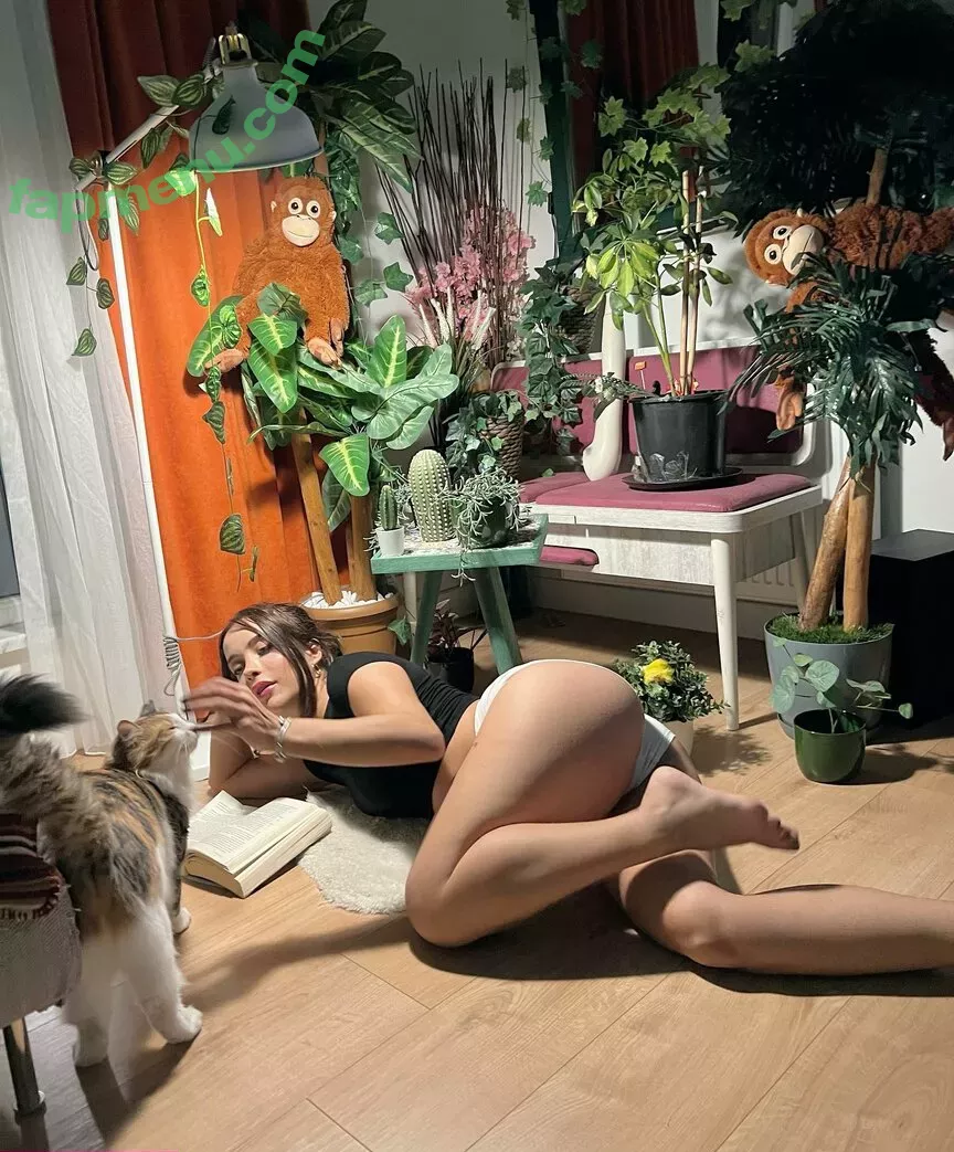 gizemsavagex nude photo #0909 (gizemsavagex_)