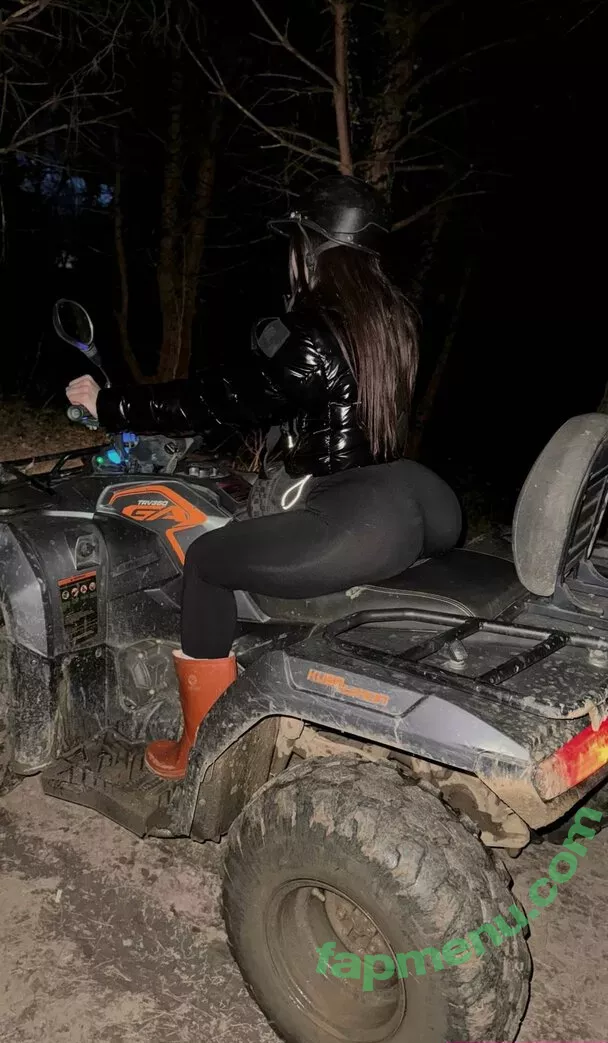 gizemsavagex nude photo #1030 (gizemsavagex_)