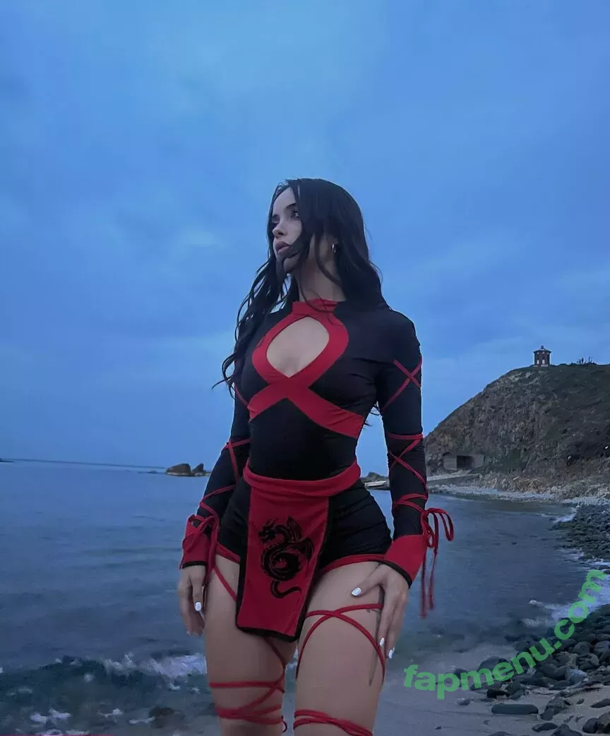 gizemsavagex nude photo #1096 (gizemsavagex_)