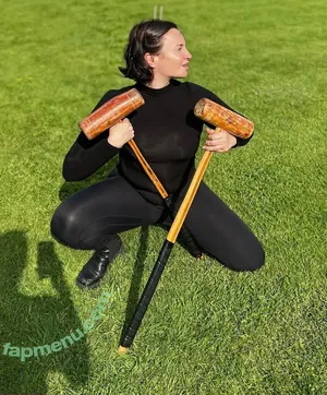 Gizzi Erskine / gizzierskine nude photo #0185