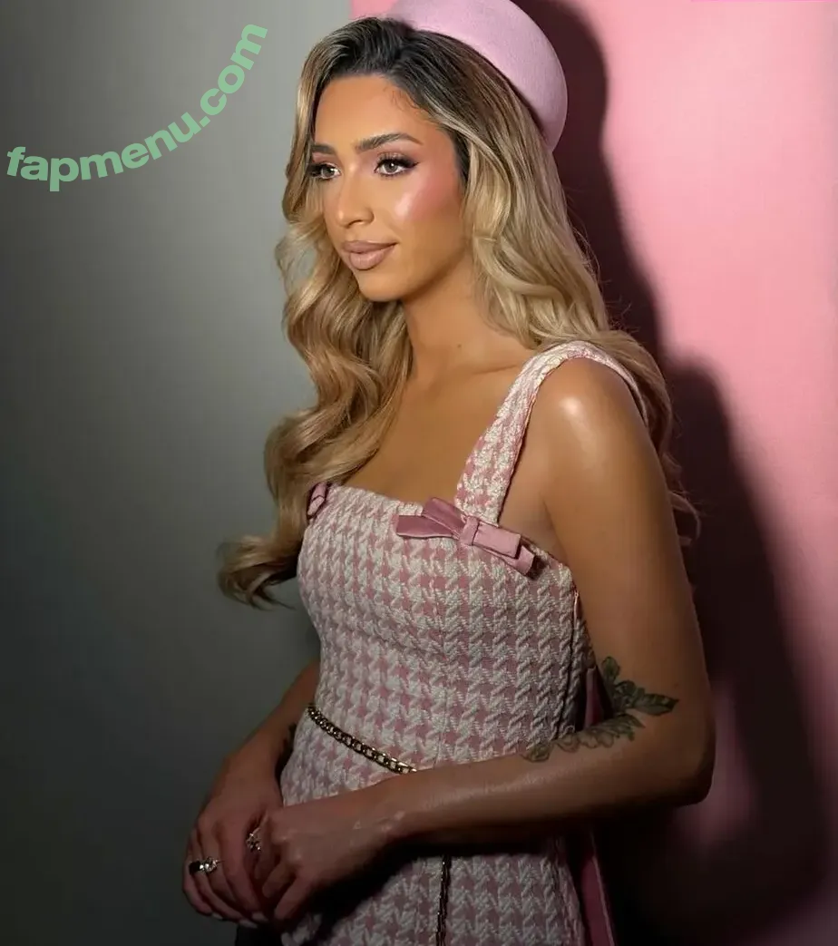 GK Barry nude photo #0059 (gkbarry_)