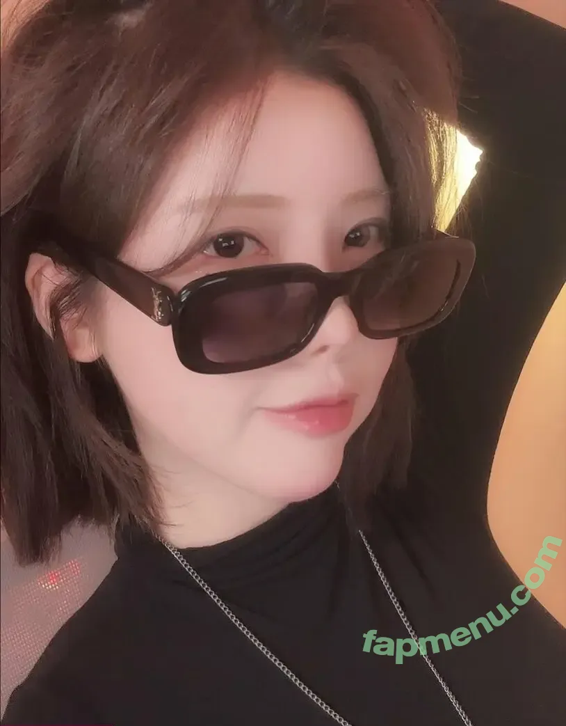 gksmf0f0 nude photo #0086 (gksmf0f0)