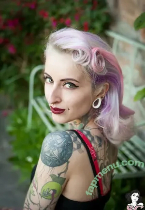 gladycesuicide / Gladyce / gladycefavour nude photo #0574