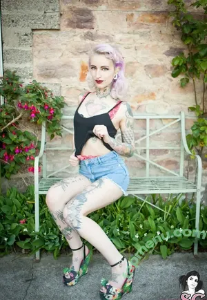 gladycesuicide / Gladyce / gladycefavour nude photo #0575