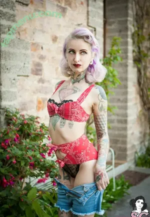 gladycesuicide / Gladyce / gladycefavour nude photo #0581
