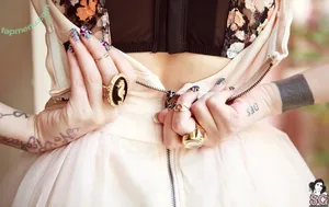 gladycesuicide / Gladyce / gladycefavour nude photo #0708