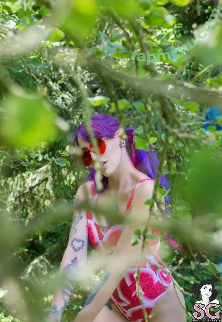 gladycesuicide nude photo #0065 (Gladyce / gladycefavour)