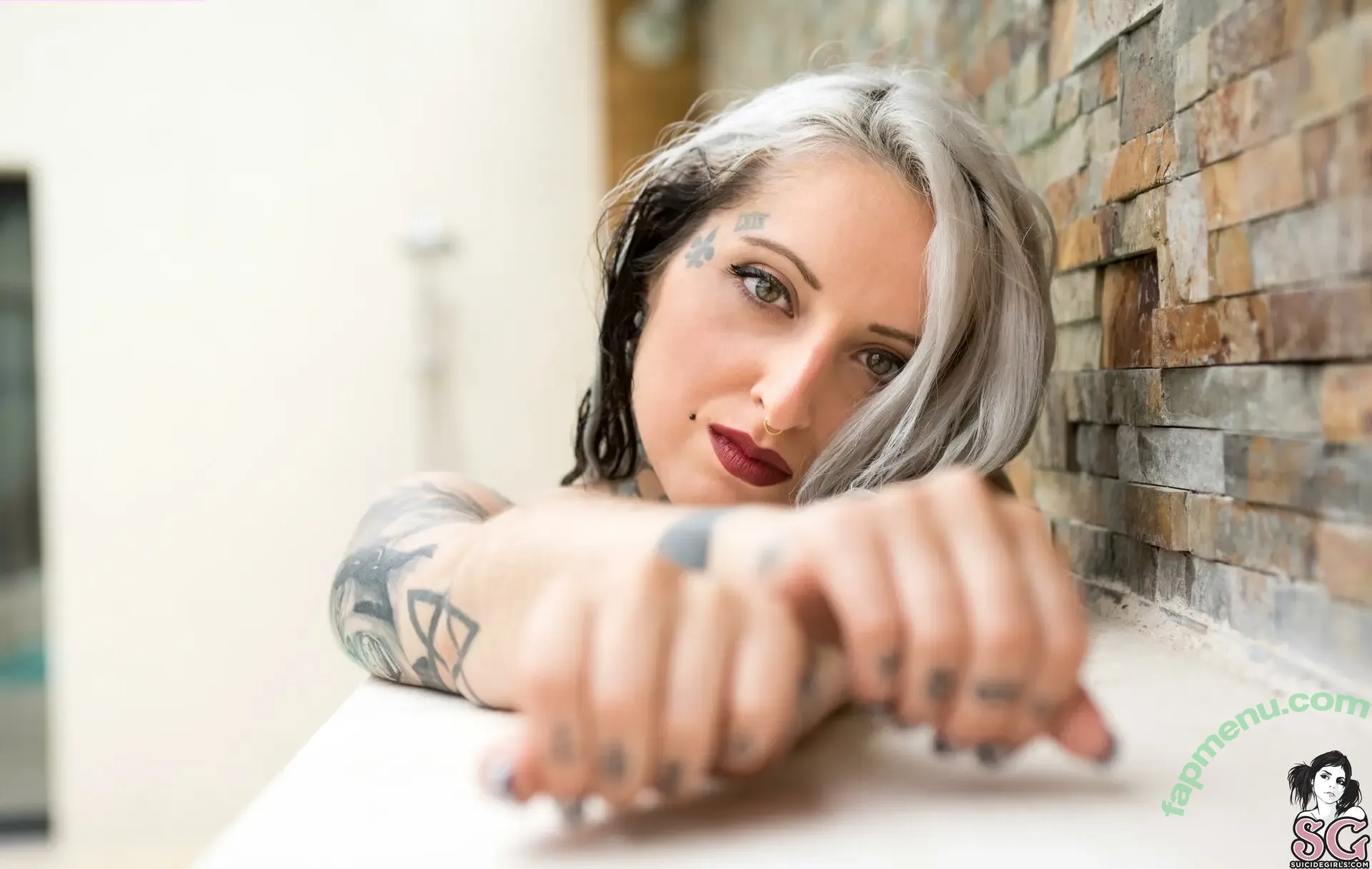 gladycesuicide nude photo #0218 (Gladyce / gladycefavour)