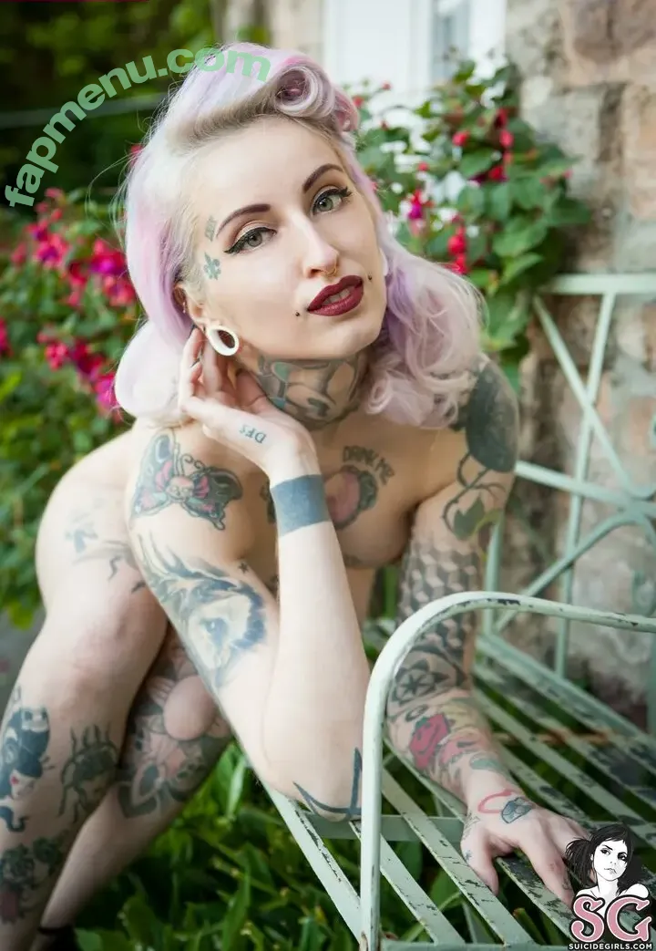 gladycesuicide nude photo #0602 (Gladyce / gladycefavour)
