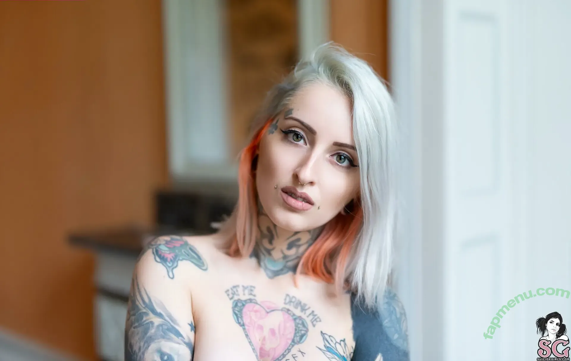 gladycesuicide nude photo #1033 (Gladyce / gladycefavour)