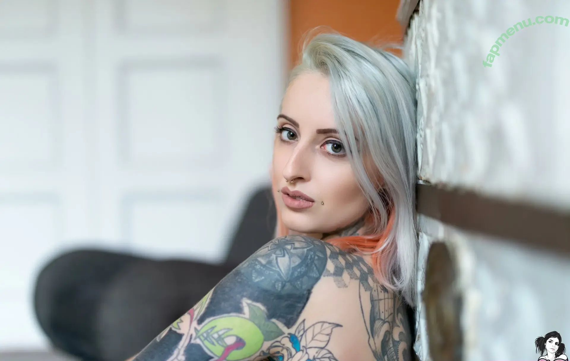 gladycesuicide nude photo #1035 (Gladyce / gladycefavour)