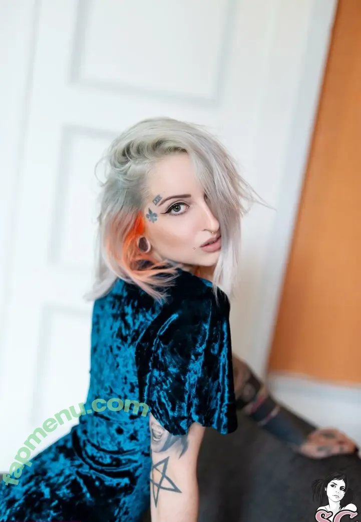 gladycesuicide nude photo #1047 (Gladyce / gladycefavour)