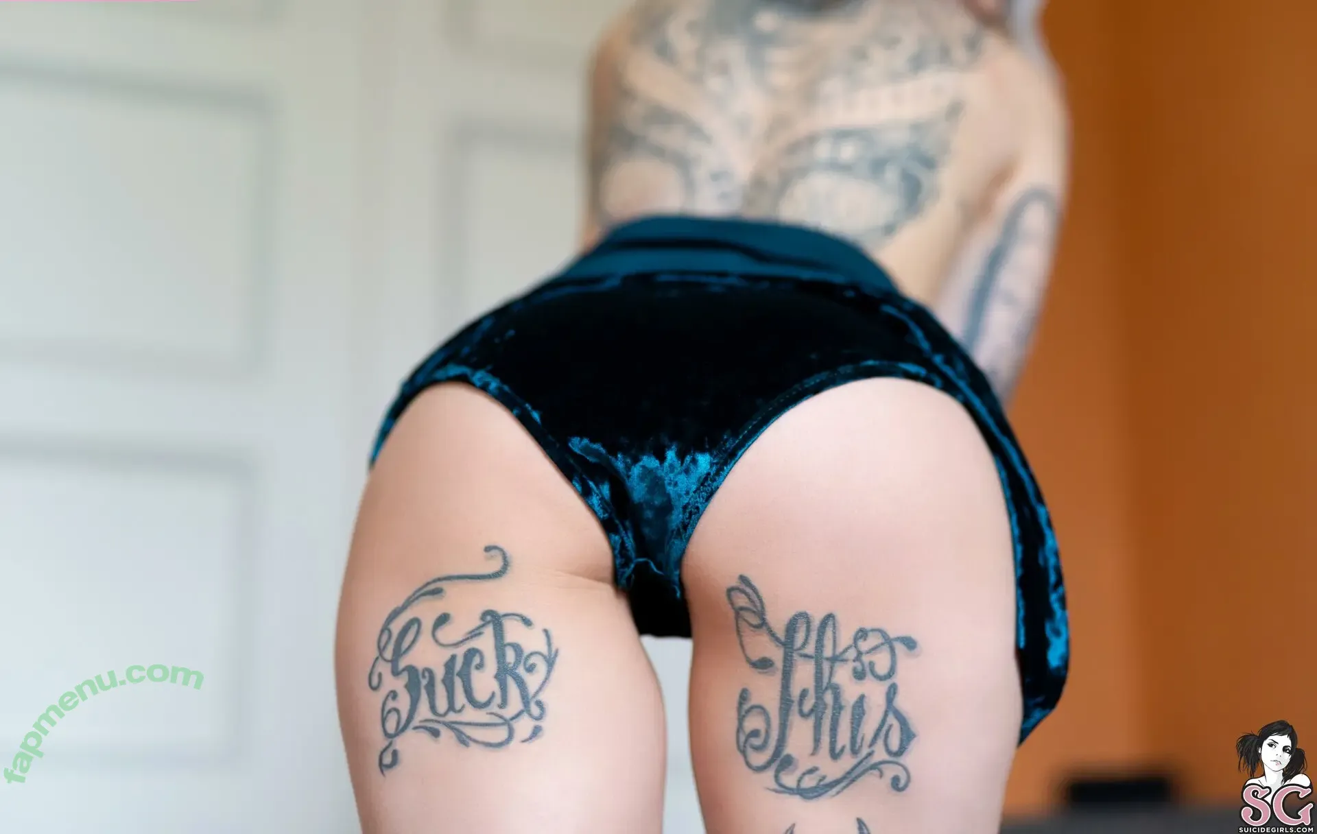 gladycesuicide nude photo #1057 (Gladyce / gladycefavour)