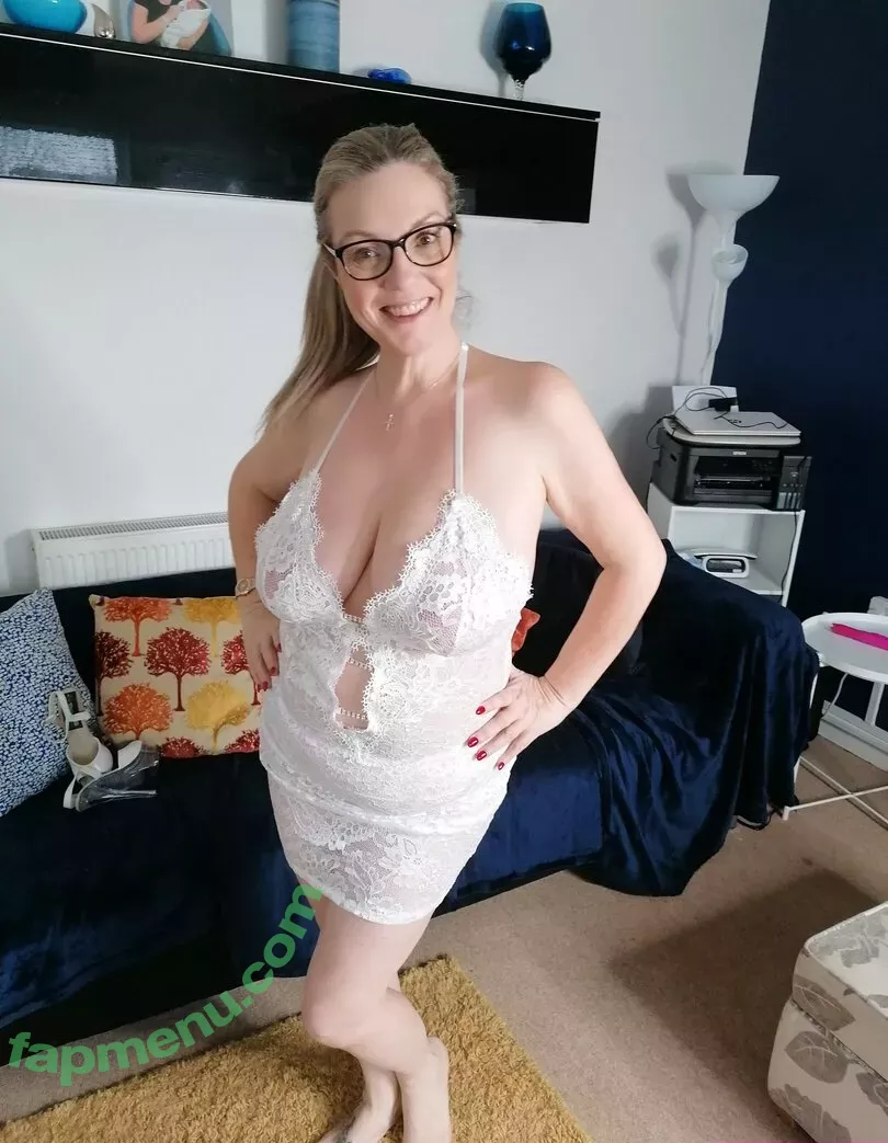 glamgran56 nude photo #0001 (carla.anngg)