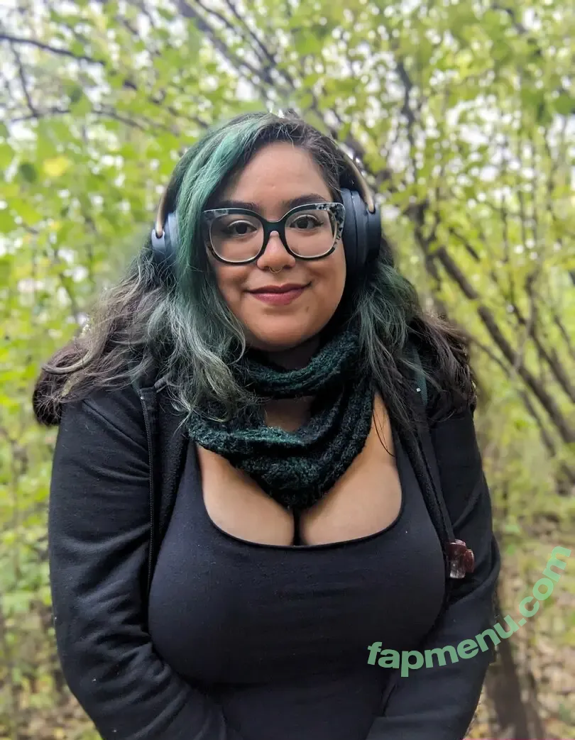 glassesandamustache nude photo #0003 (glassesandamustache)