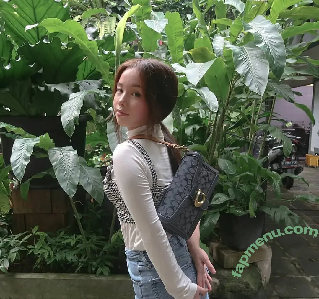 Glenda Wongso nude photo #0060 (glendawgs_)