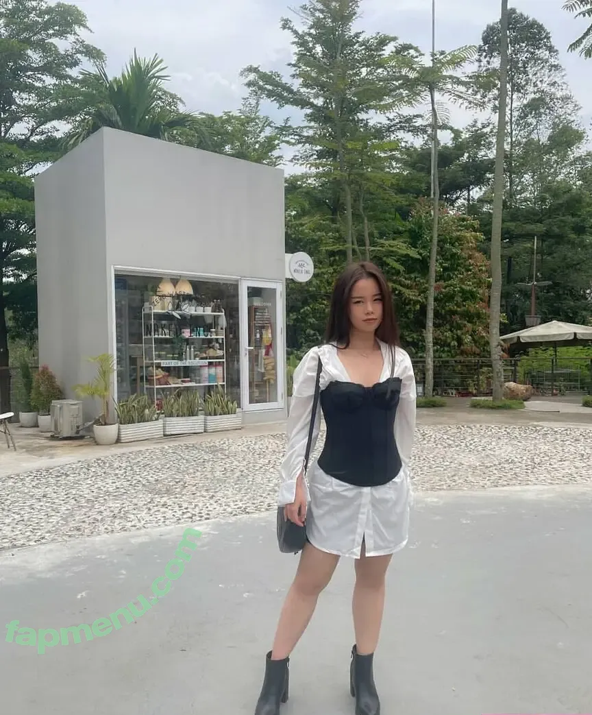 Glenda Wongso nude photo #0069 (glendawgs_)