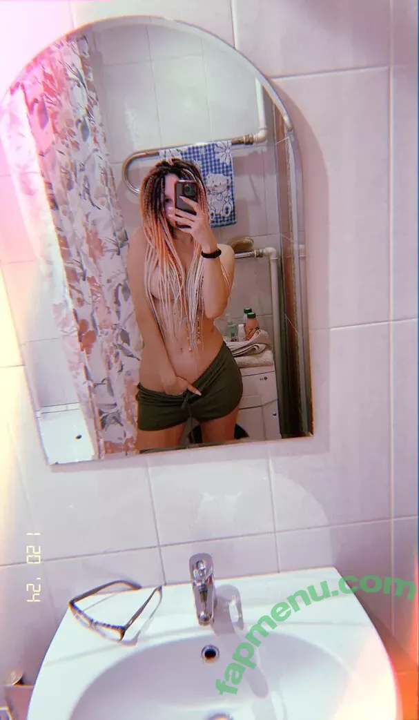 Gliese 581 nude photo #0472 (JuliusDrow / gliese581 / gliese__581)