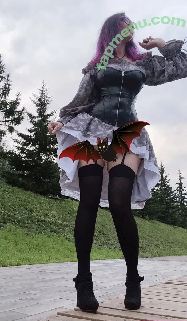 Gliese 581 nude photo #1084 (JuliusDrow / gliese581 / gliese__581)