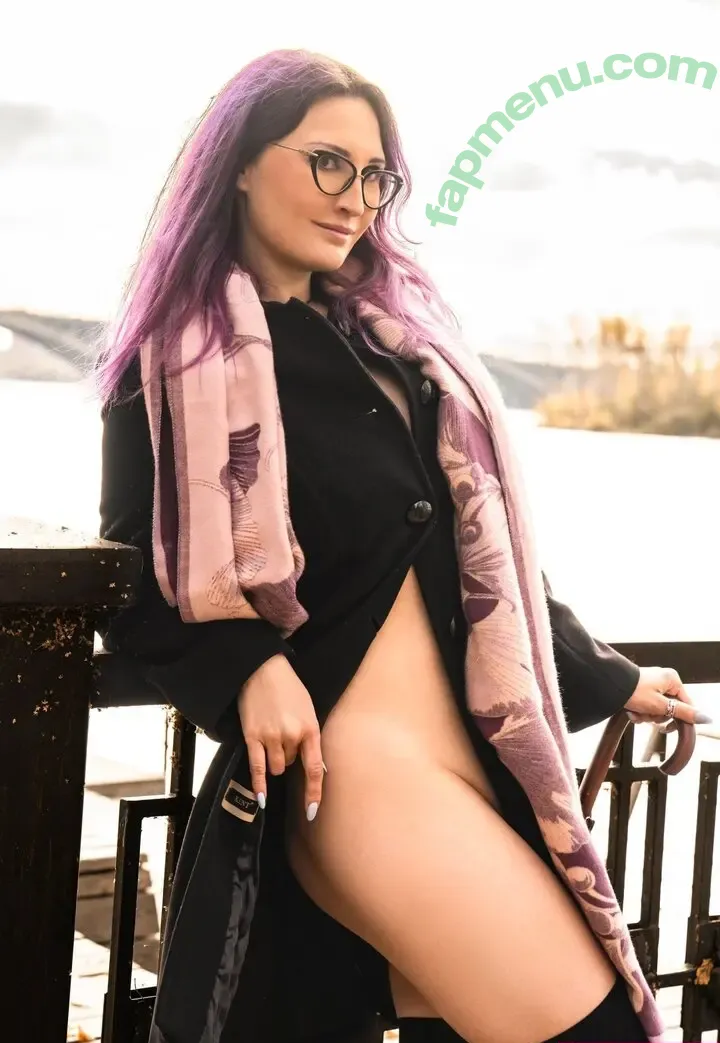 Gliese 581 nude photo #1094 (JuliusDrow / gliese581 / gliese__581)