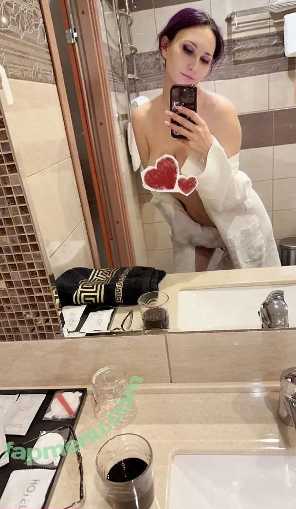 Gliese 581 nude photo #1235 (JuliusDrow / gliese581 / gliese__581)