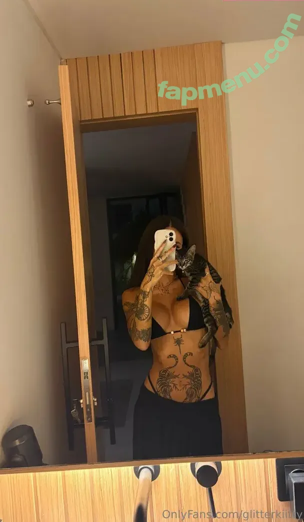 glitterkiitty nude photo #0005 (glitterkitty1)