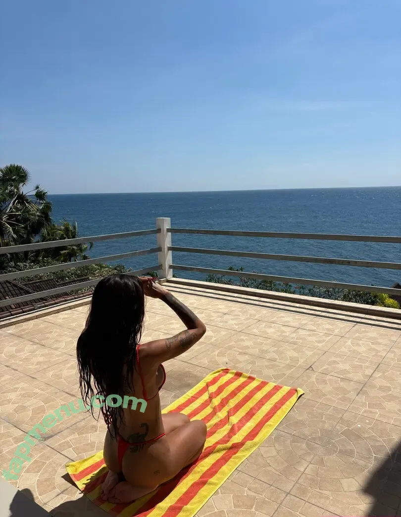 glitterkiitty nude photo #0010 (glitterkitty1)