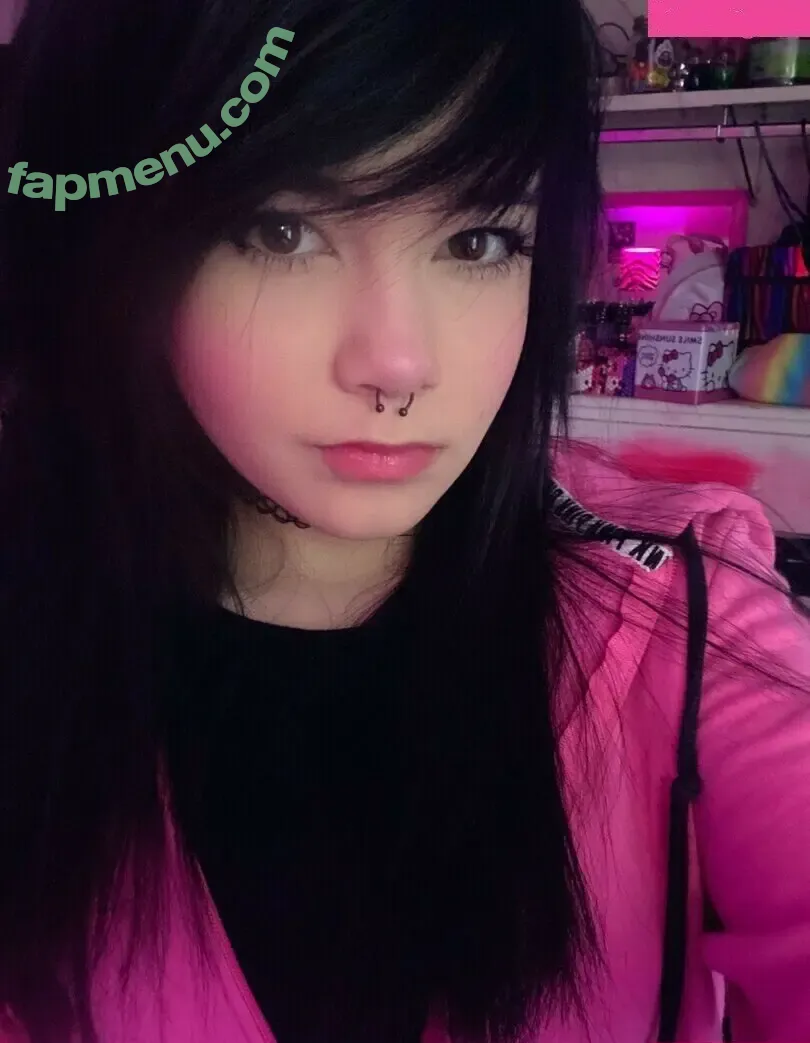 glittrkitti nude photo #0048 (glittrkitti1 / glittrkittn)