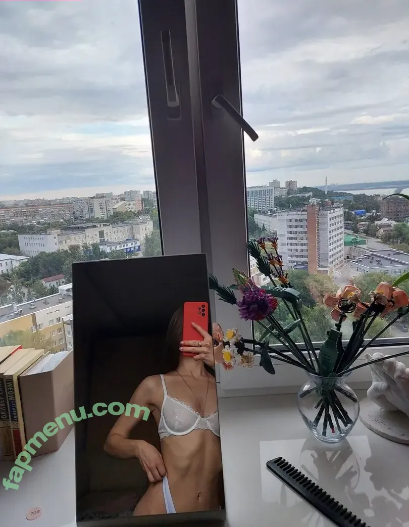 glommy nude photo #0001 (glommy380)