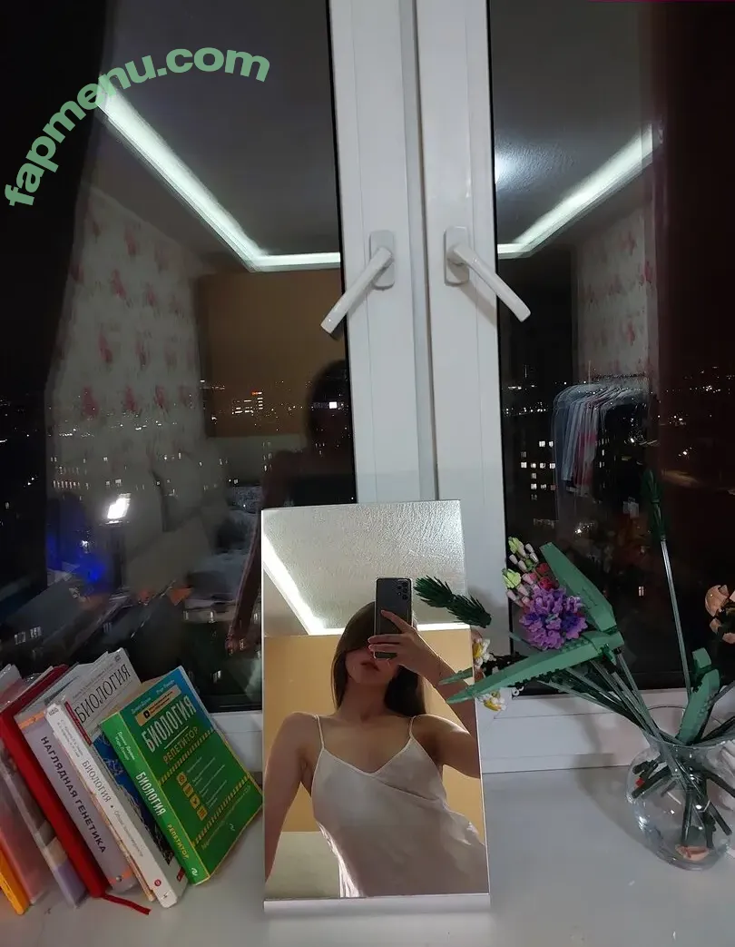 glommy nude photo #0004 (glommy380)