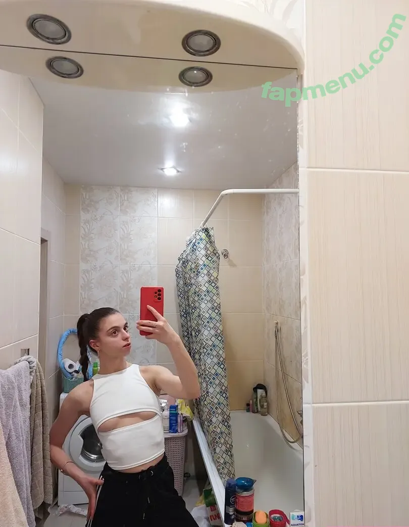 glommy nude photo #0008 (glommy380)