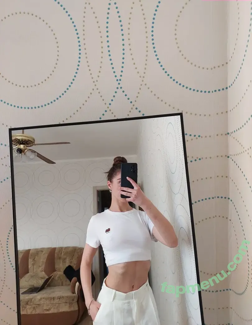 glommy nude photo #0020 (glommy380)