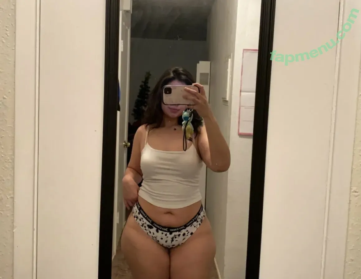 Gloomybtchh nude photo #0015 (GloomyByte / gloom_bat)