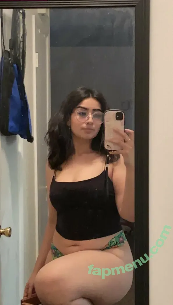 Gloomybtchh nude photo #0018 (GloomyByte / gloom_bat)