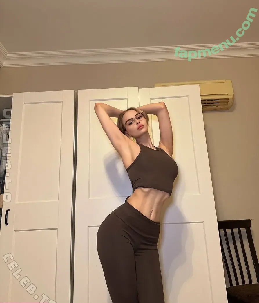 Gloria Matvien nude photo #0202 (gloriamat / gloriamatvien)