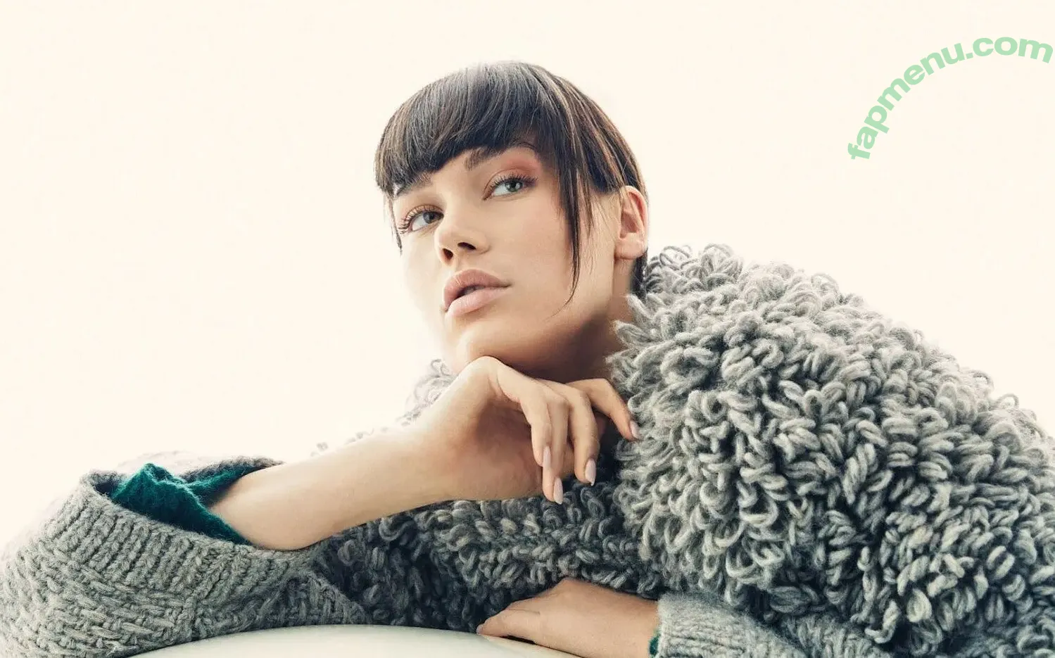 Gloria Sophie Burkandt nude photo #0005 (Gloria Sophie Burkandt)