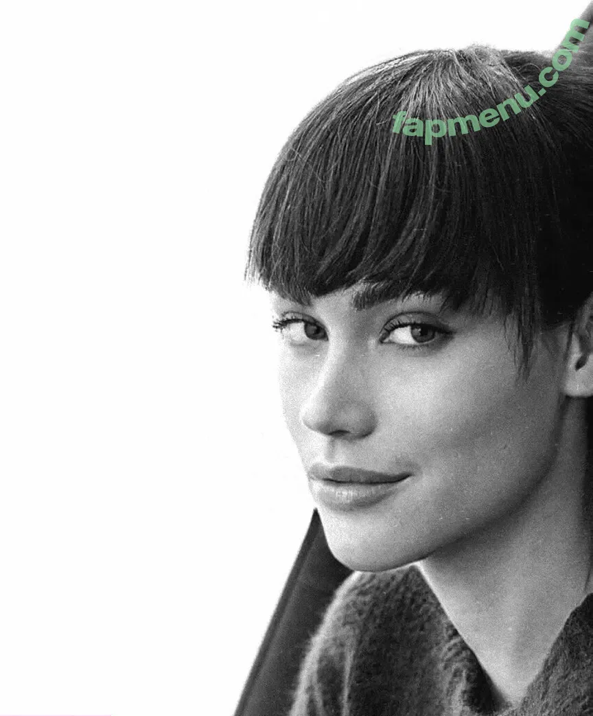 Gloria Sophie Burkandt nude photo #0006 (Gloria Sophie Burkandt)