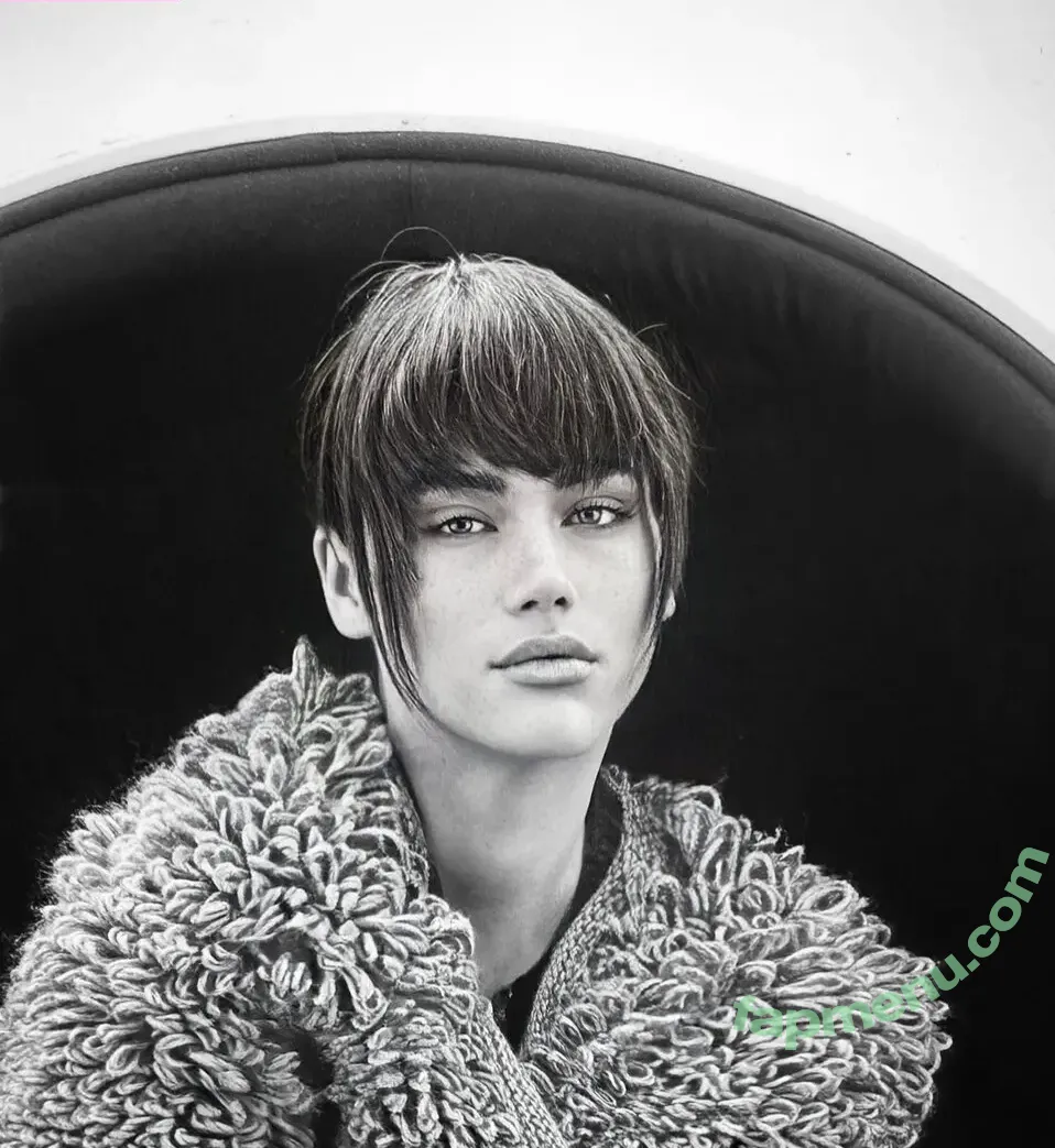 Gloria Sophie Burkandt nude photo #0011 (Gloria Sophie Burkandt)