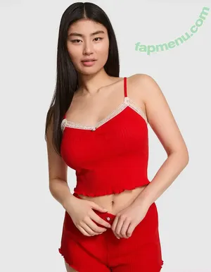 Gloria Tang / gloriatvng nude photo #0019